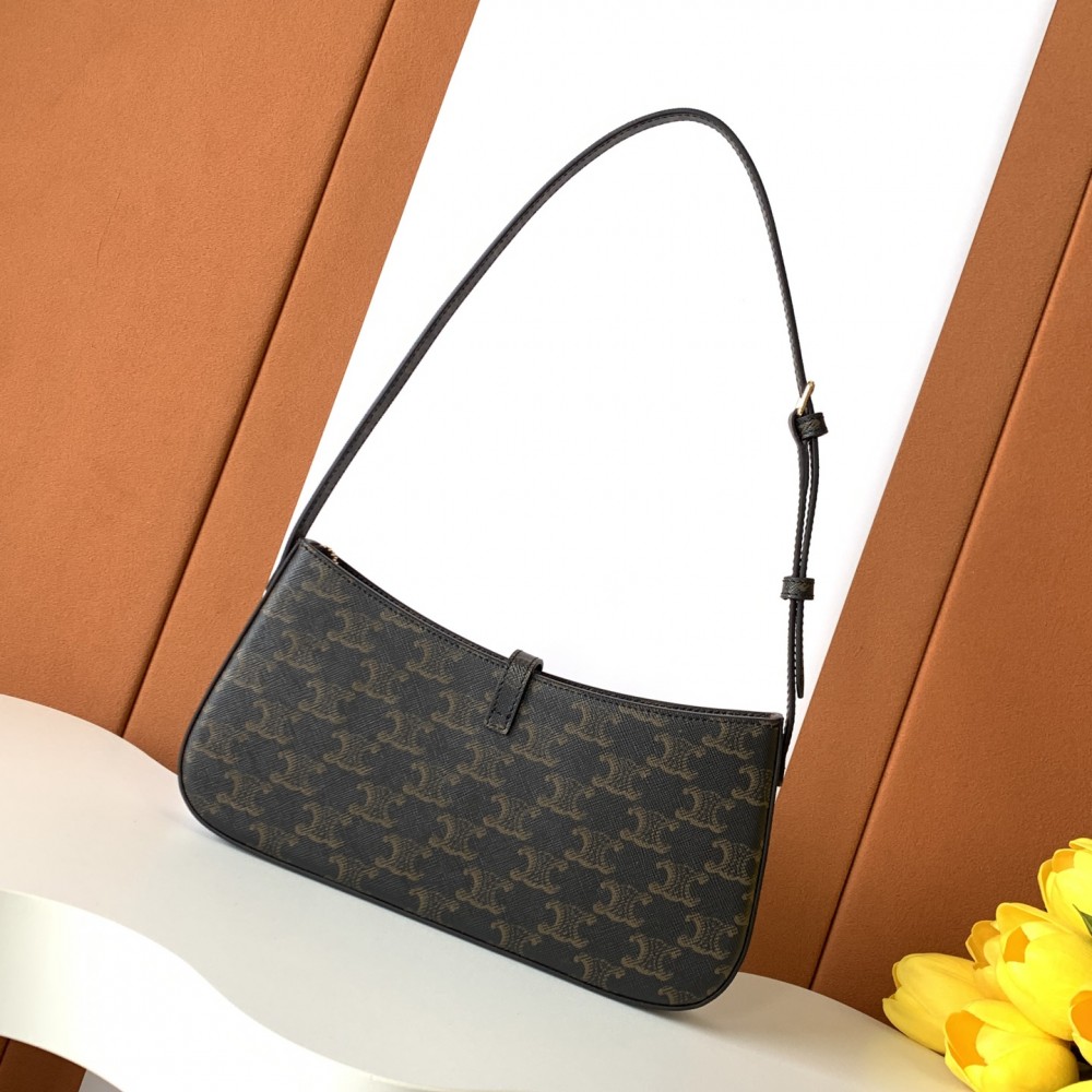 CELINE TRIOMPHE series patterned black underarm bag CELINE TRIOMPHE series patterned black underarm bag
