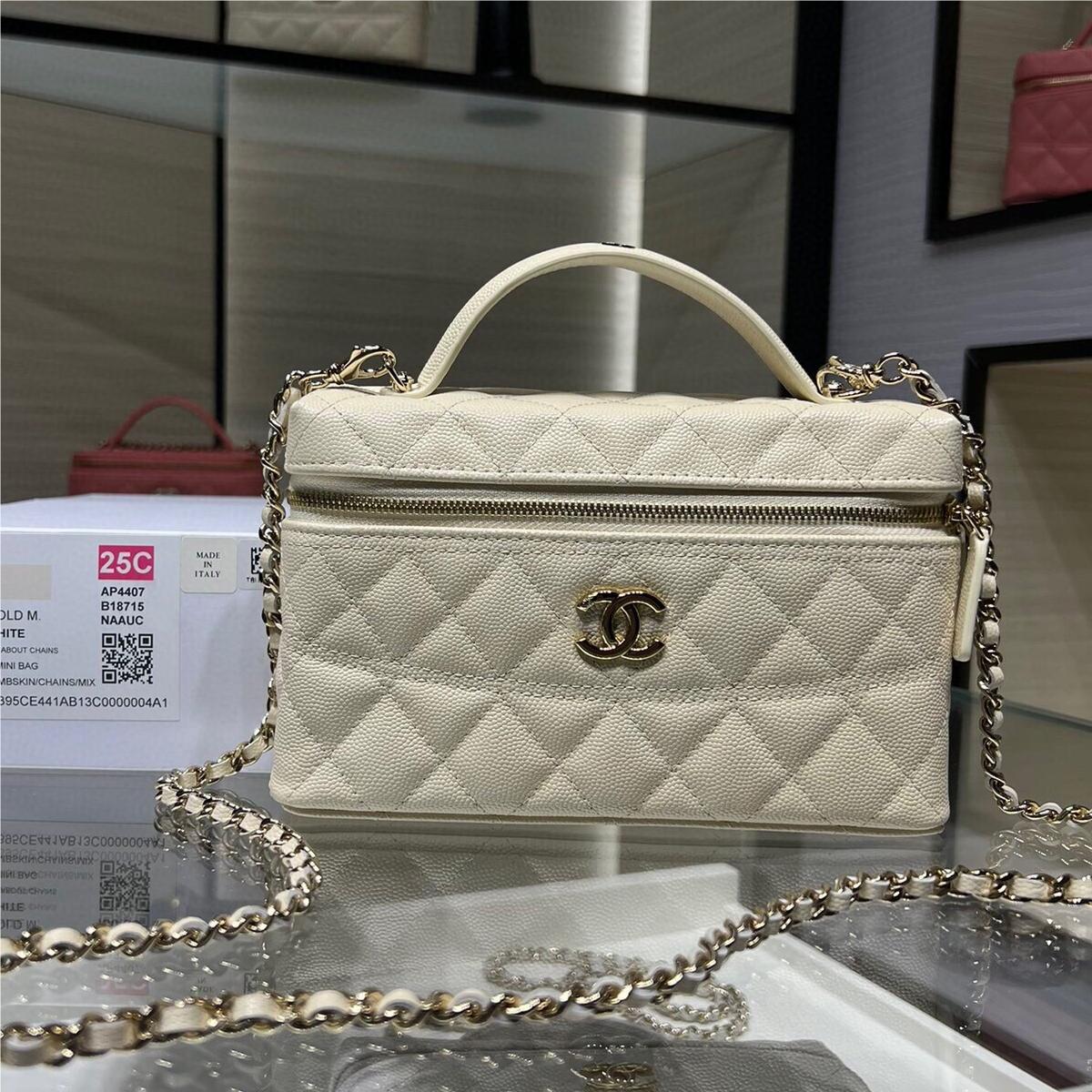Chanel Pure White Grained Leather 25C Handbag Chanel Pure White Grained Leather 25C Handbag