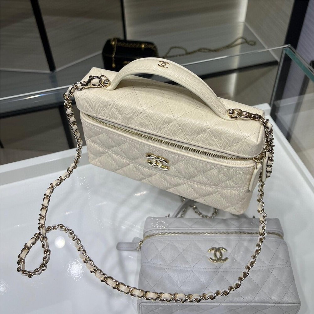 Chanel Pure White Grained Leather 25C Handbag Chanel Pure White Grained Leather 25C Handbag