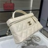 Chanel Pure White Grained Leather 25C Handbag Chanel Pure White Grained Leather 25C Handbag