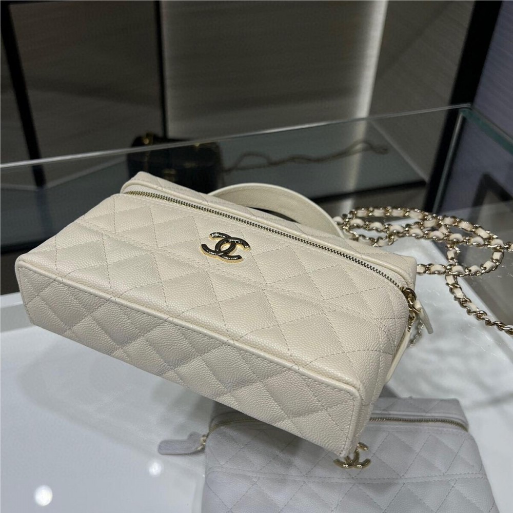 Chanel Pure White Grained Leather 25C Handbag Chanel Pure White Grained Leather 25C Handbag