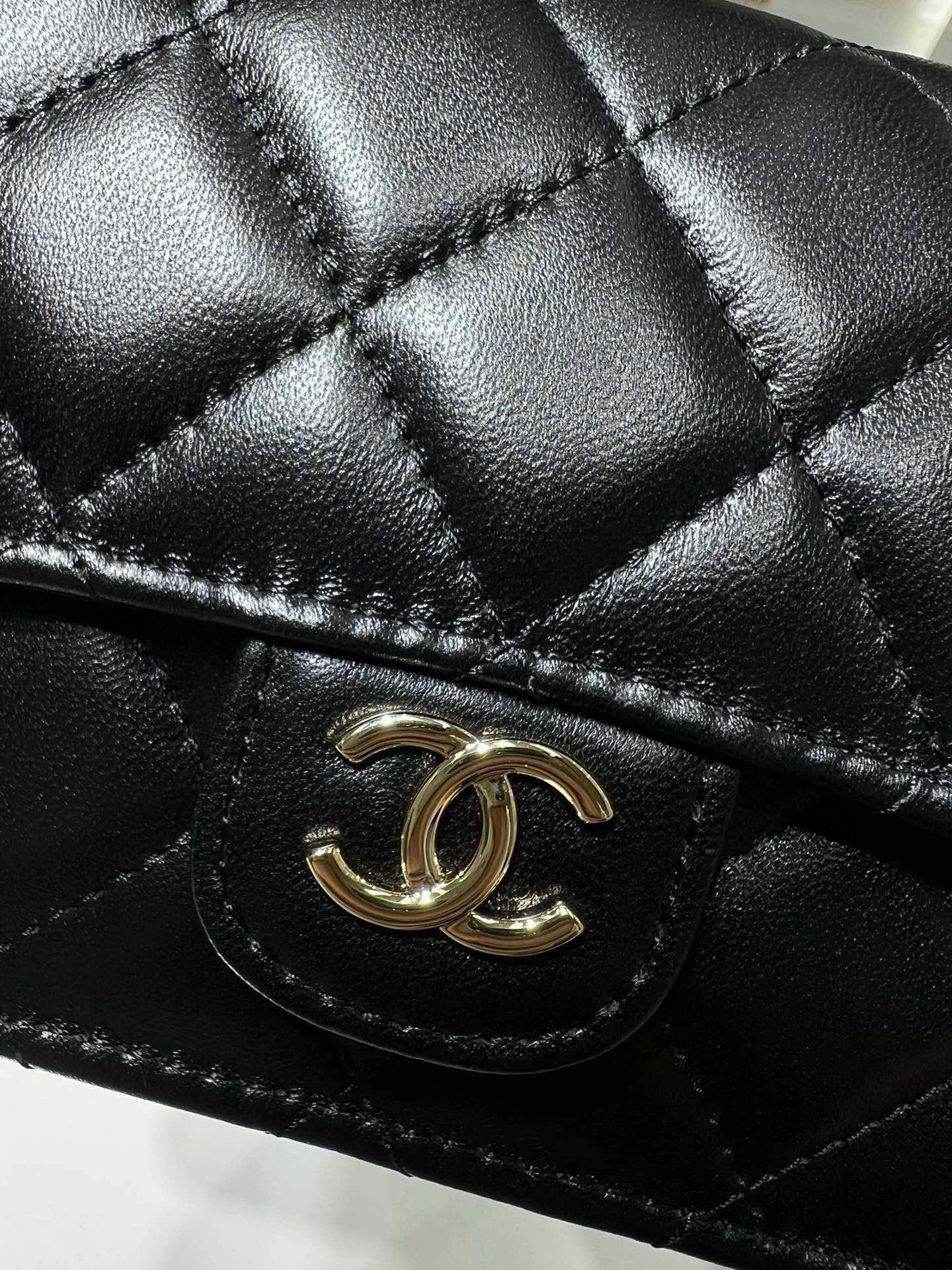 Chanel Classic CF Black Diamond Check Chain Flap Bag Chanel Classic CF Black Diamond Check Chain Flap Bag