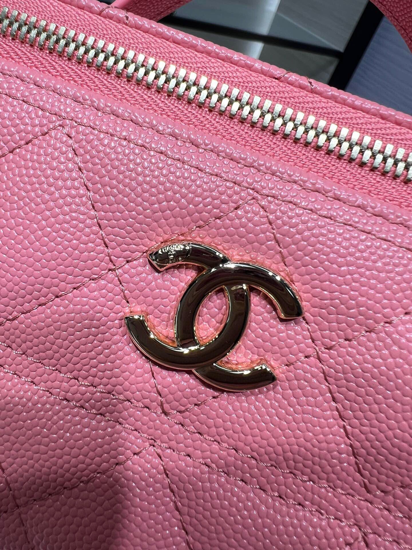 Chanel Double C Metal Chain Diamond Check Pink Frosted Texture Bag Chanel Double C Metal Chain Diamond Check Pink Frosted Texture Bag
