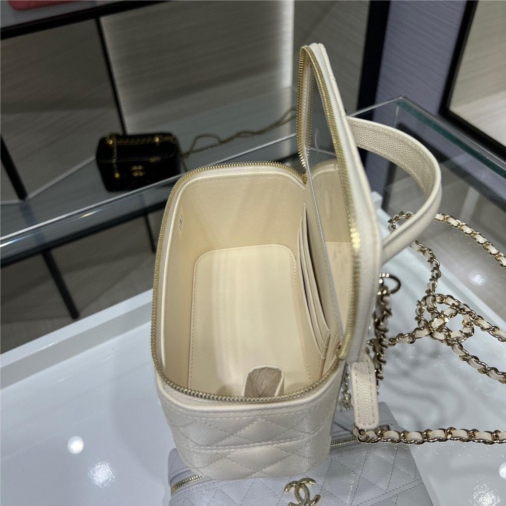 Chanel Double C Metal Chain Diamond Grid Ivory Matte Textured Bag Chanel Double C Metal Chain Diamond Grid Ivory Matte Textured Bag