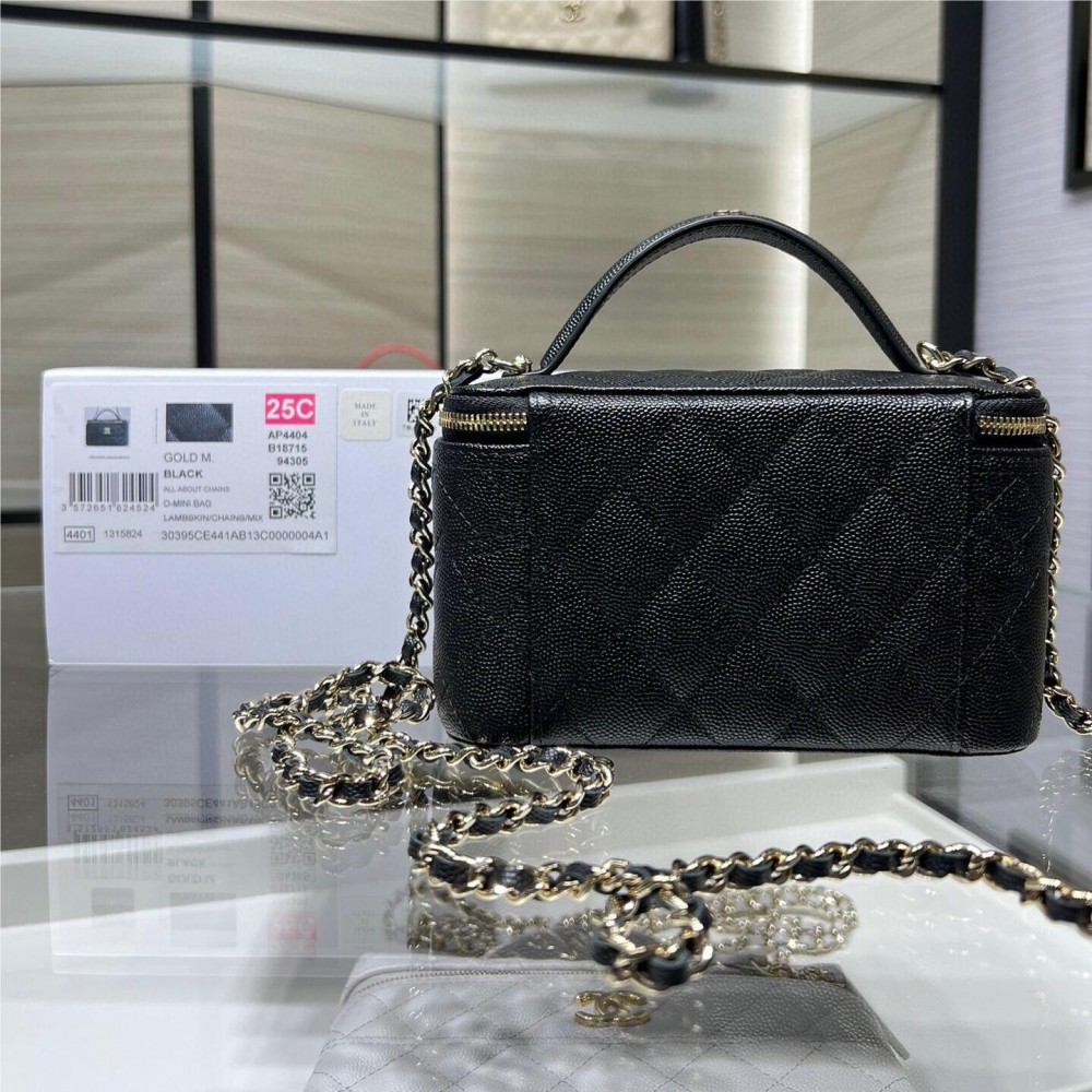 Chanel Double C Metal Chain Diamond Pattern Pure Black Matte Texture Bag Chanel Double C Metal Chain Diamond Pattern Pure Black Matte Texture Bag