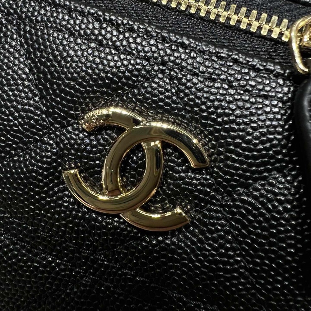 Chanel Double C Metal Chain Diamond Pattern Pure Black Matte Texture Bag Chanel Double C Metal Chain Diamond Pattern Pure Black Matte Texture Bag