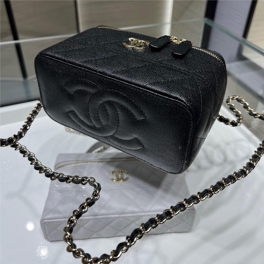 Chanel Double C Metal Chain Diamond Pattern Pure Black Matte Texture Bag Chanel Double C Metal Chain Diamond Pattern Pure Black Matte Texture Bag