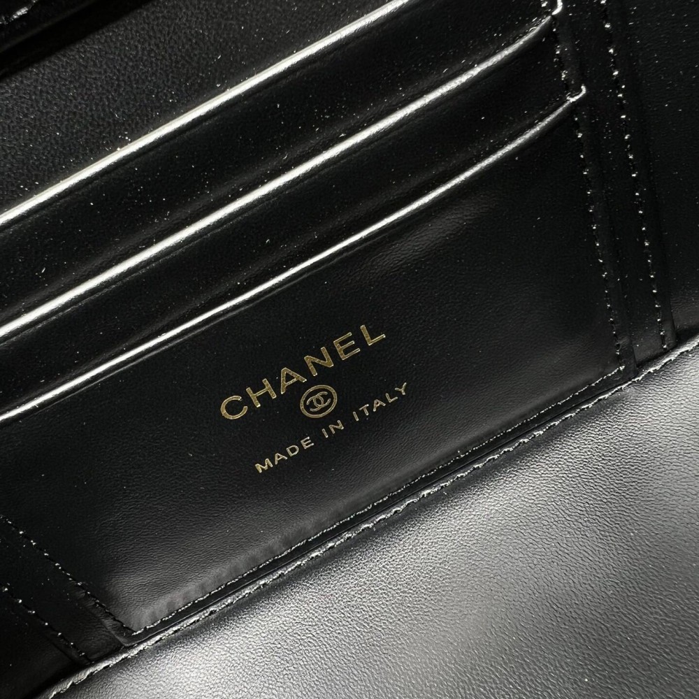 Chanel Double C Metal Chain Diamond Pattern Pure Black Matte Texture Bag Chanel Double C Metal Chain Diamond Pattern Pure Black Matte Texture Bag