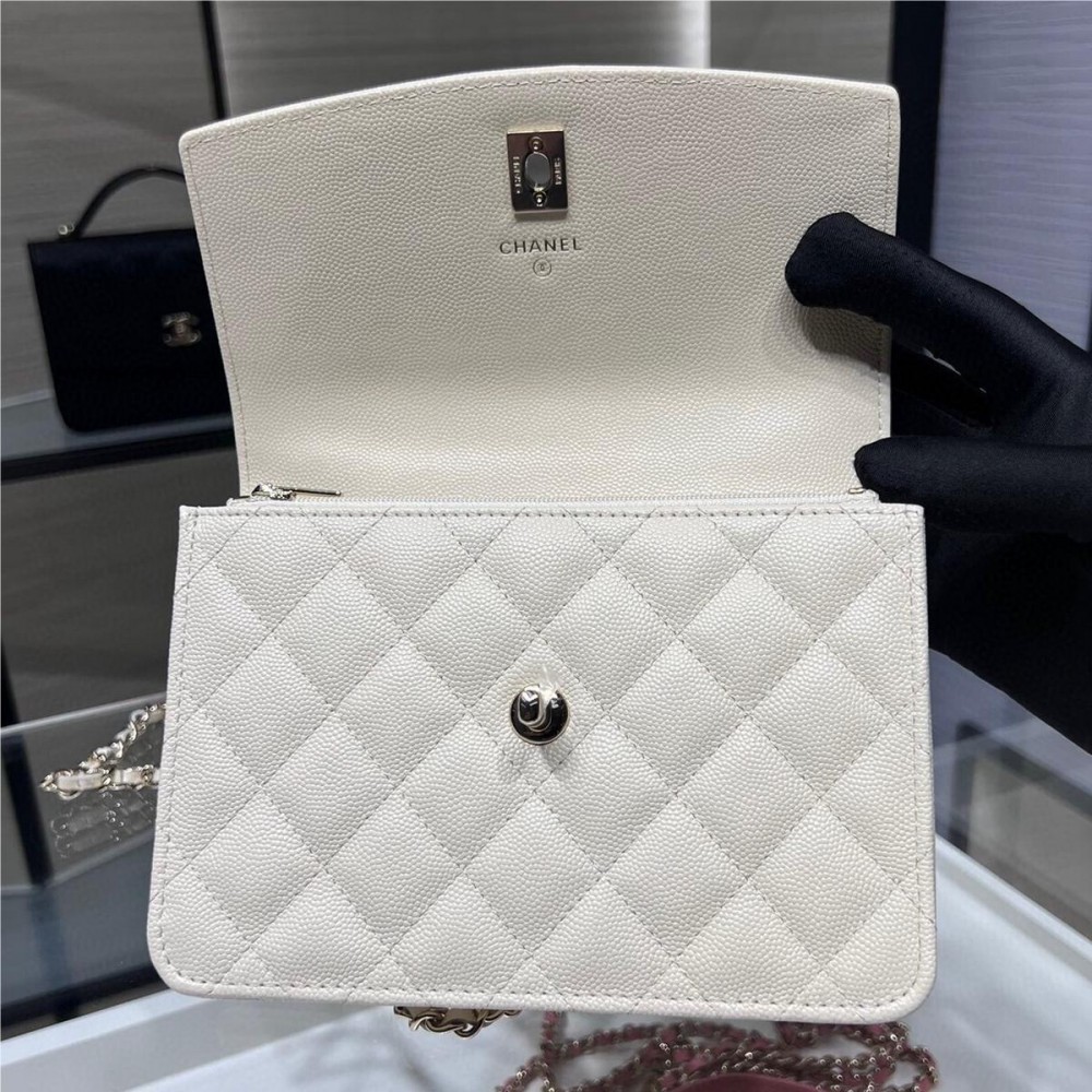 Chanel Double C Metal Chain Diamond Check White Frosted Texture Bag Chanel Double C Metal Chain Diamond Check White Frosted Texture Bag