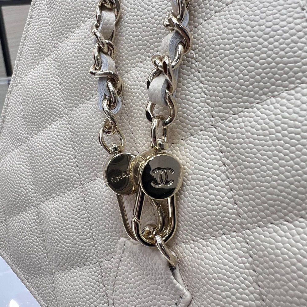 Chanel Double C Metal Chain Diamond Check White Frosted Texture Bag Chanel Double C Metal Chain Diamond Check White Frosted Texture Bag