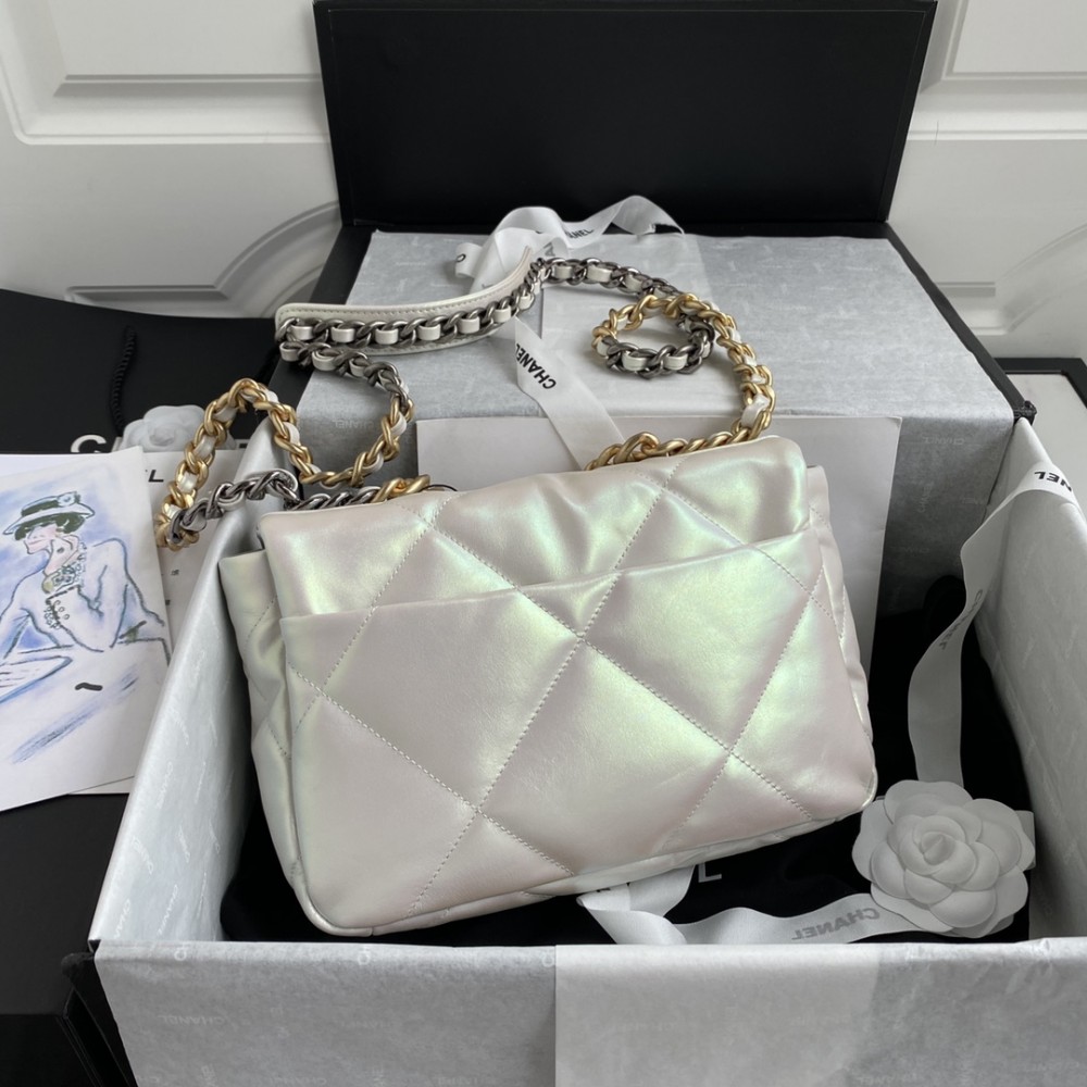 Chanel Double C Metal Chain Classic Shiny Silver Quilted Flap Bag Chanel Double C Metal Chain Classic Shiny Silver Quilted Flap Bag