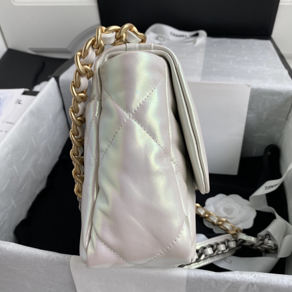 Chanel Double C Metal Chain Classic Shiny Silver Quilted Flap Bag Chanel Double C Metal Chain Classic Shiny Silver Quilted Flap Bag