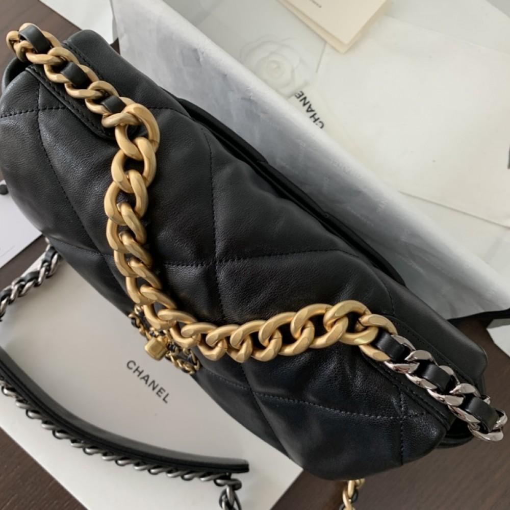 Chanel Double C Solid Metal Chain Classic Black Quilted Flap Bag Chanel Double C Solid Metal Chain Classic Black Quilted Flap Bag