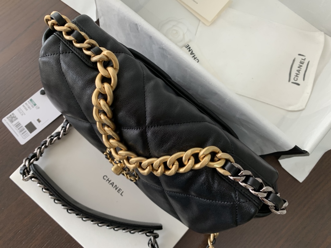 Chanel Double C Solid Metal Chain Classic Black Quilted Flap Bag Chanel Double C Solid Metal Chain Classic Black Quilted Flap Bag