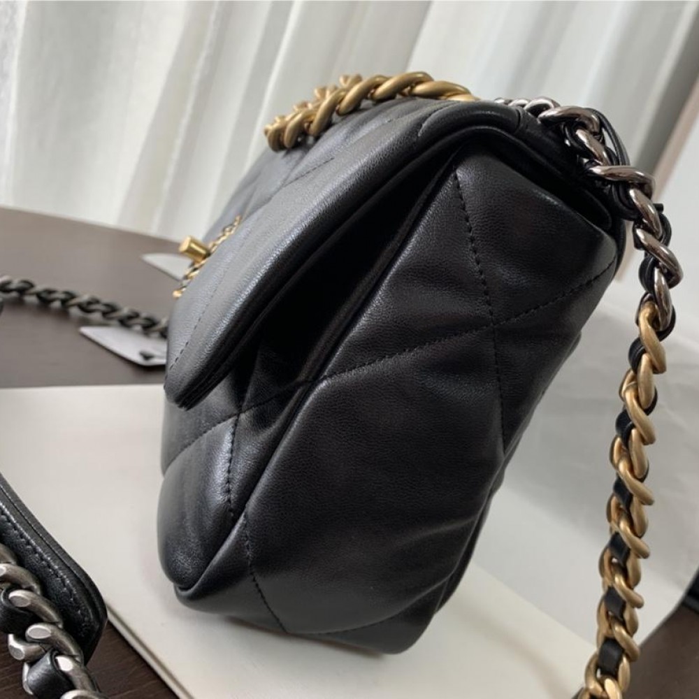 Chanel Double C Solid Metal Chain Classic Black Quilted Flap Bag Chanel Double C Solid Metal Chain Classic Black Quilted Flap Bag