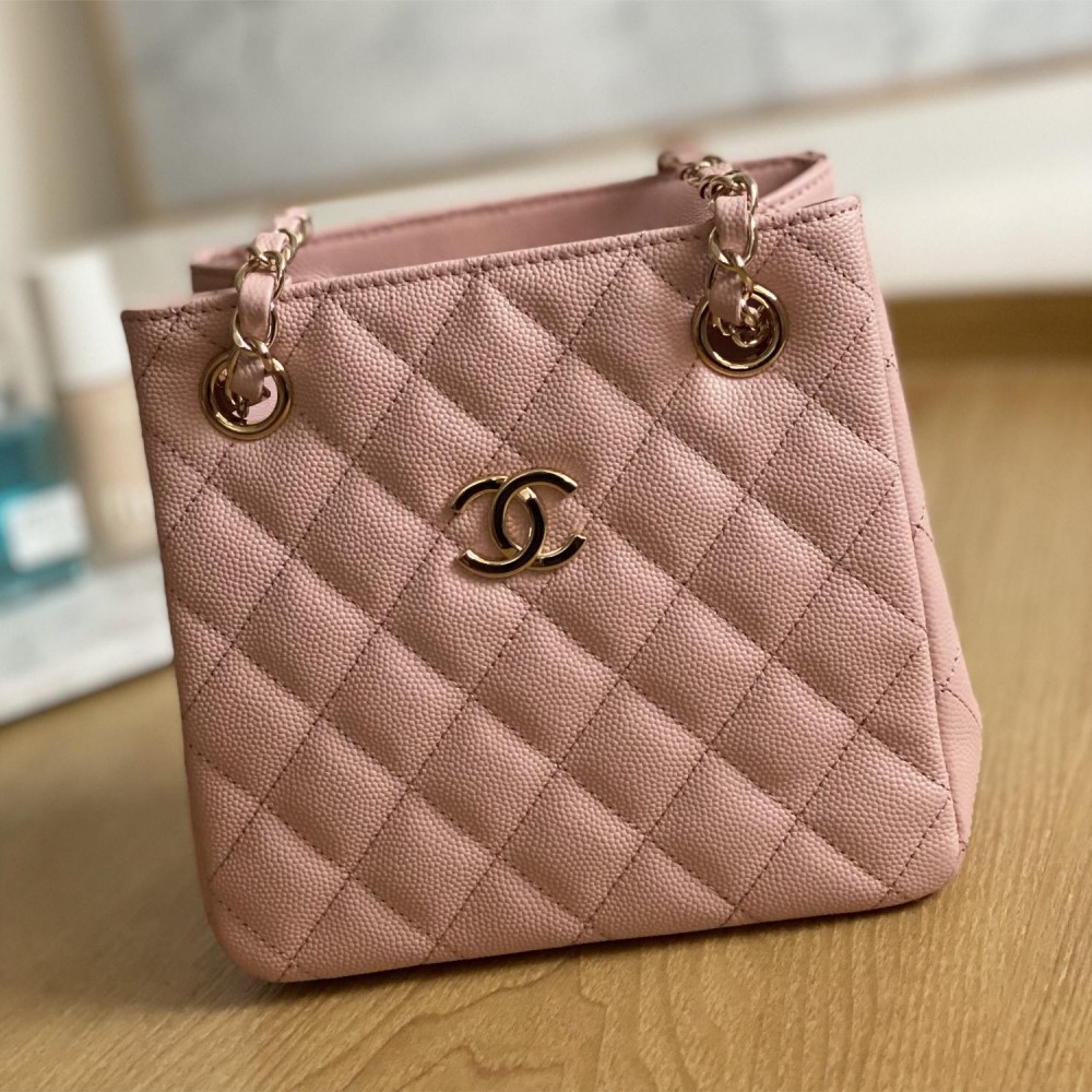 Chanel Classic Series Pink Caviar Textured Exquisite Diamond Pattern Double C Chain Bag