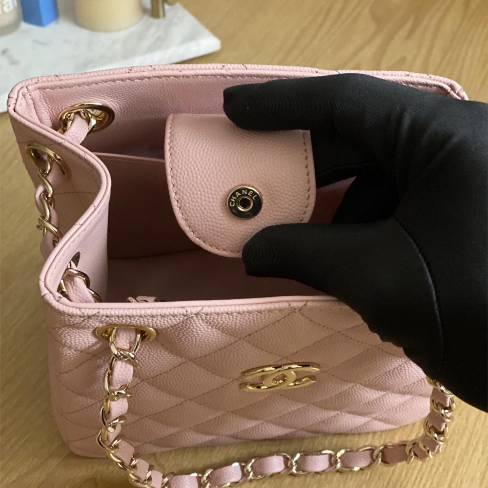 Chanel Classic Series Pink Caviar Textured Exquisite Diamond Pattern Double C Chain Bag