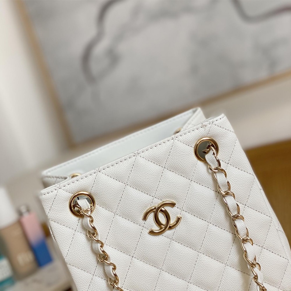 Chanel Classic Series Pure White Caviar Textured Exquisite Diamond Pattern Double C Chain Bag