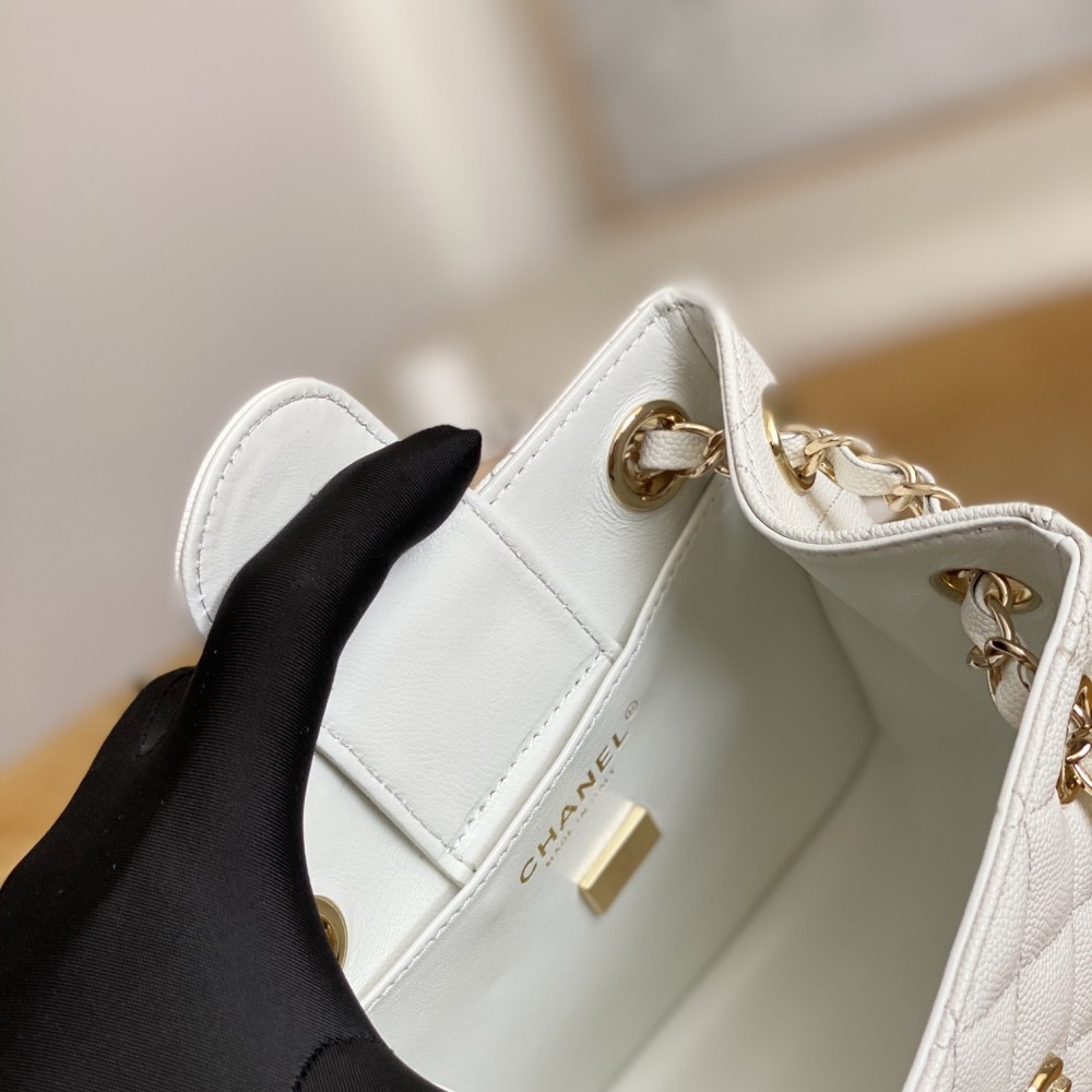 Chanel Classic Series Pure White Caviar Textured Exquisite Diamond Pattern Double C Chain Bag