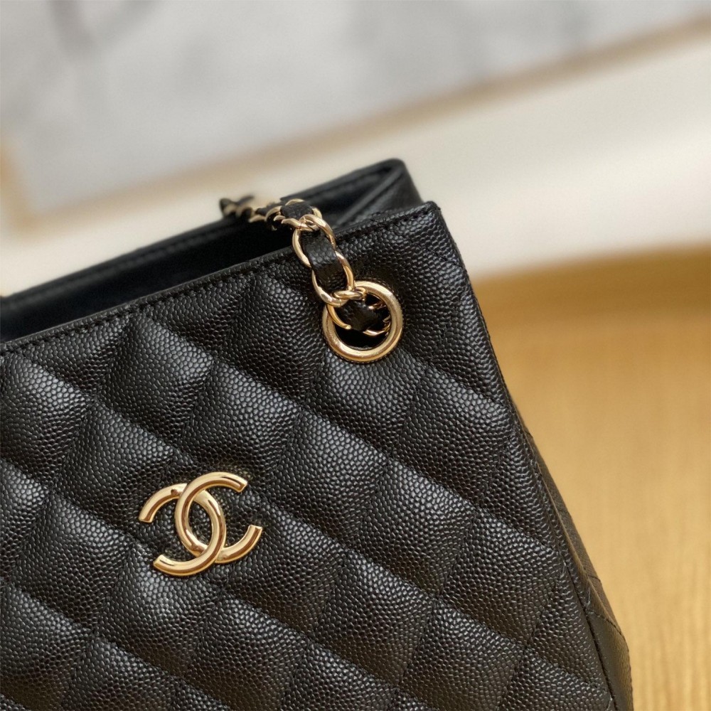 Chanel Classic Series Black Caviar Textured Exquisite Diamond Pattern Double C Chain Bag