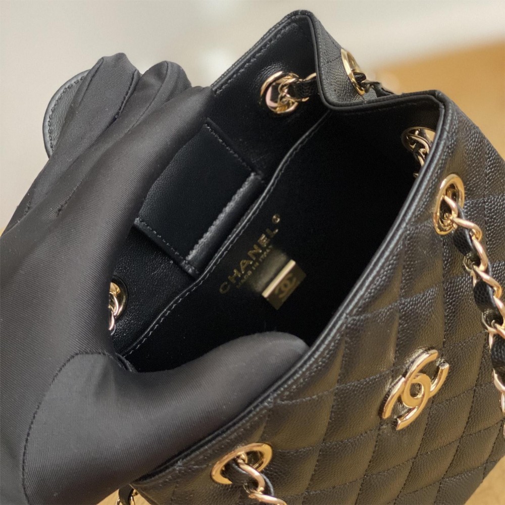 Chanel Classic Series Black Caviar Textured Exquisite Diamond Pattern Double C Chain Bag