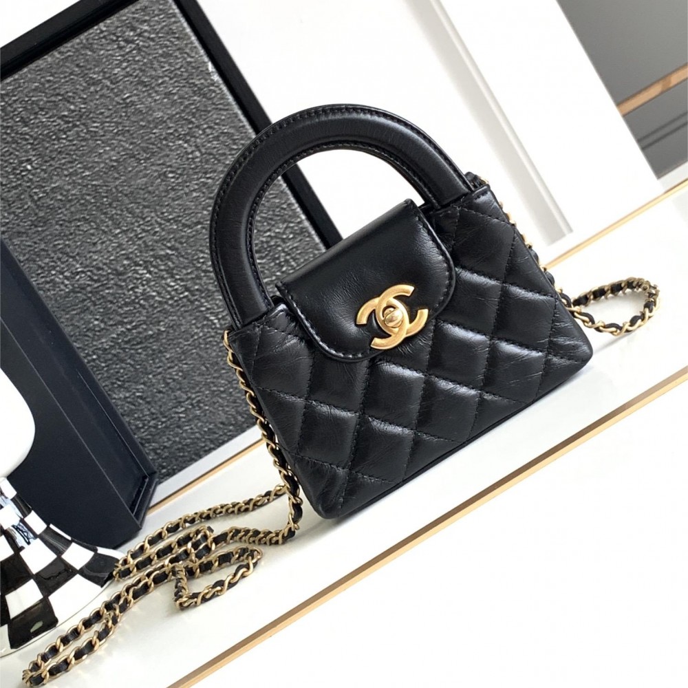 Chanel Diamond Pattern Exquisite Black Leather Diamond Pattern Double C Chain Bag Chanel Diamond Pattern Exquisite Black Leather Diamond Pattern Double C Chain Bag