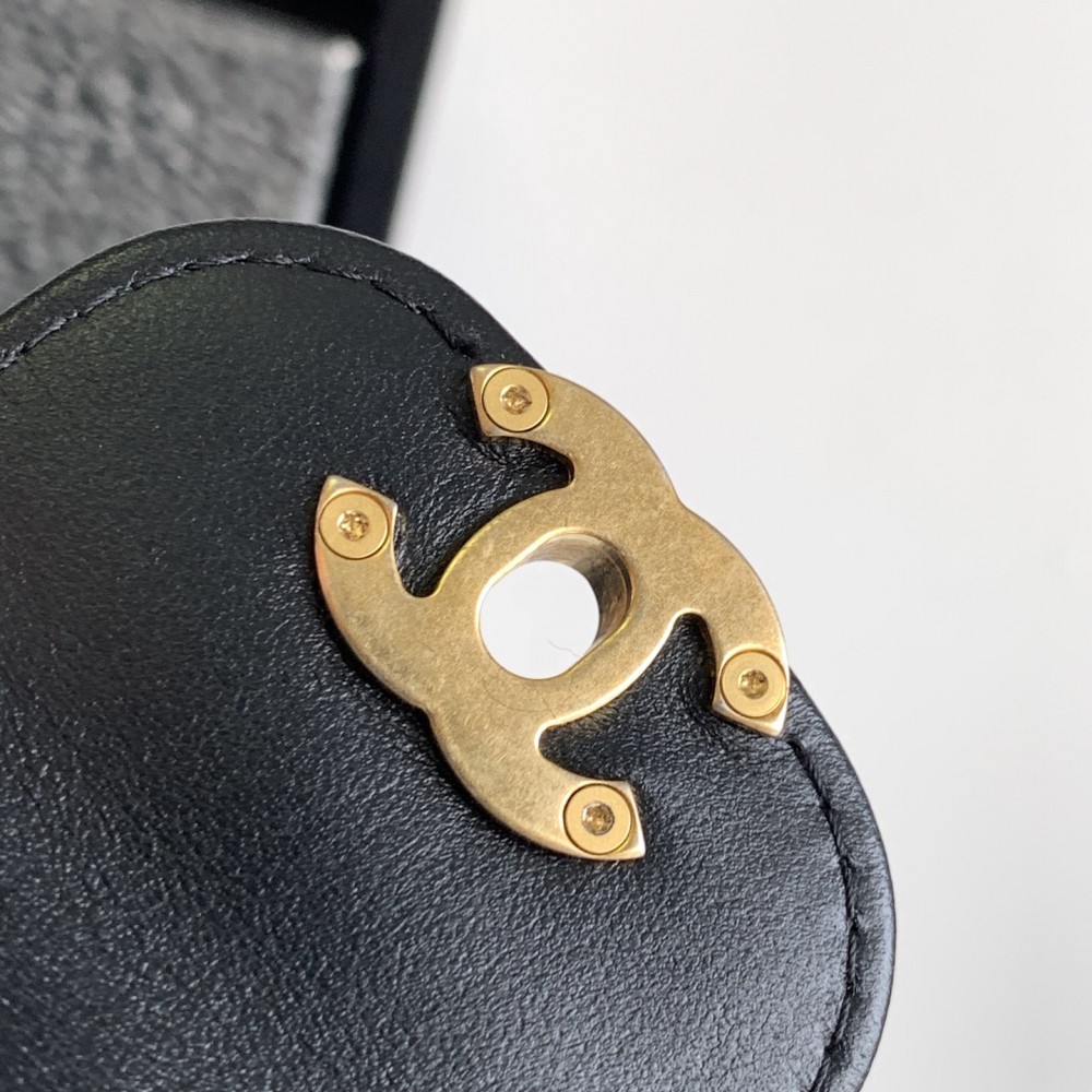Chanel Diamond Pattern Exquisite Black Leather Diamond Pattern Double C Chain Bag Chanel Diamond Pattern Exquisite Black Leather Diamond Pattern Double C Chain Bag