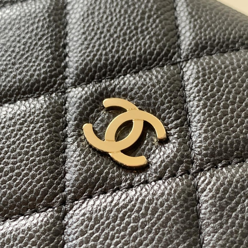 Chanel Exquisite Diamond Check Black Leather Diamond Check Double C Chain Bag Chanel Exquisite Diamond Check Black Leather Diamond Check Double C Chain Bag