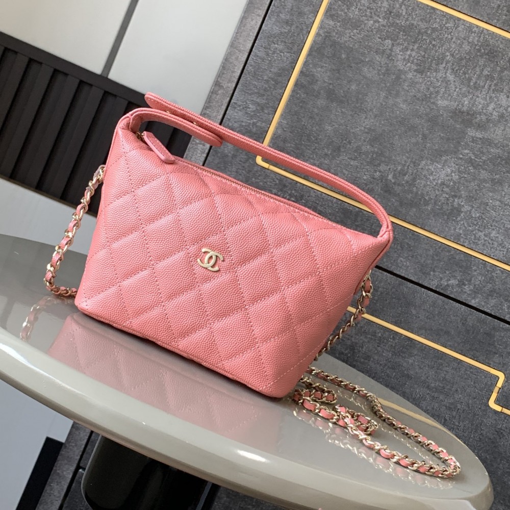 Chanel Exquisite Diamond Check Pink Leather Diamond Check Double C Chain Bag Chanel Exquisite Diamond Check Pink Leather Diamond Check Double C Chain Bag