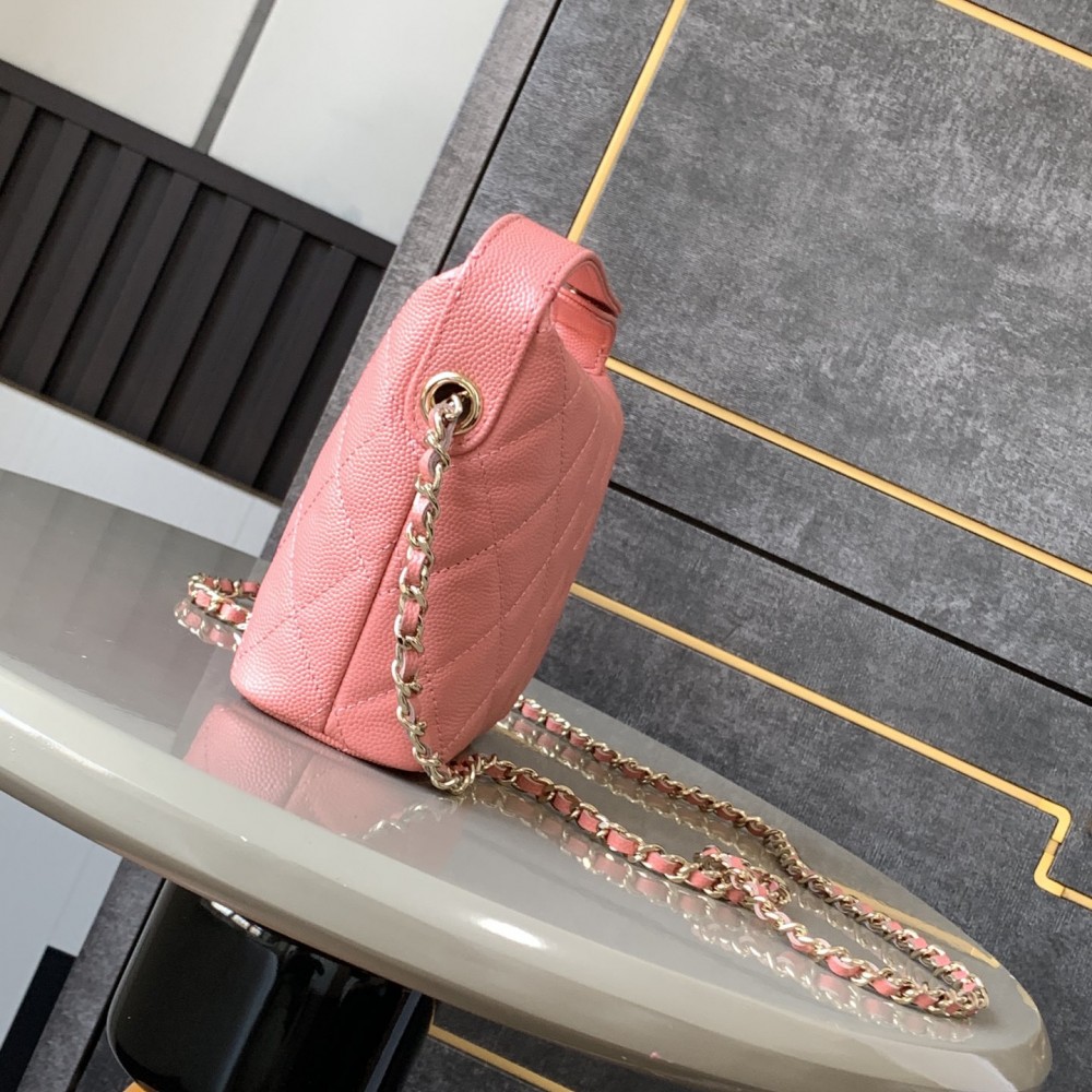 Chanel Exquisite Diamond Check Pink Leather Diamond Check Double C Chain Bag Chanel Exquisite Diamond Check Pink Leather Diamond Check Double C Chain Bag