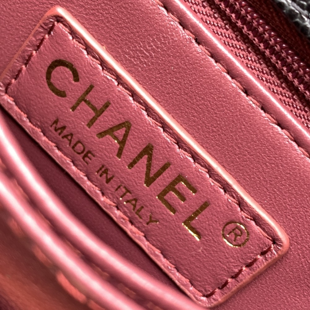 Chanel Classic Black Diamond Check Medium Classic Flap Chain Bag Chanel Classic Black Diamond Check Medium Classic Flap Chain Bag
