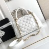Chanel classic pure white diamond check medium Classic Flap chain bag Chanel classic pure white diamond check medium Classic Flap chain bag