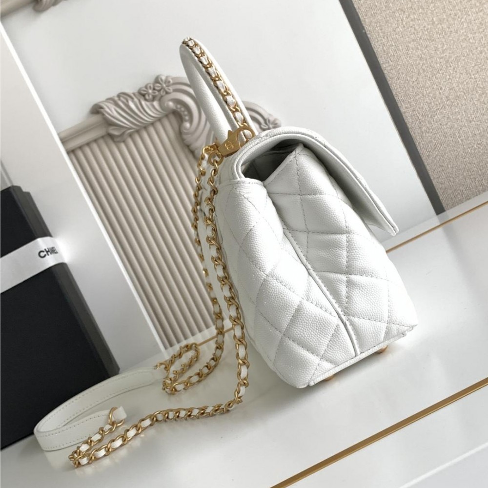 Chanel classic pure white diamond check medium Classic Flap chain bag Chanel classic pure white diamond check medium Classic Flap chain bag