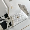 Chanel classic pure white diamond check medium Classic Flap chain bag Chanel classic pure white diamond check medium Classic Flap chain bag