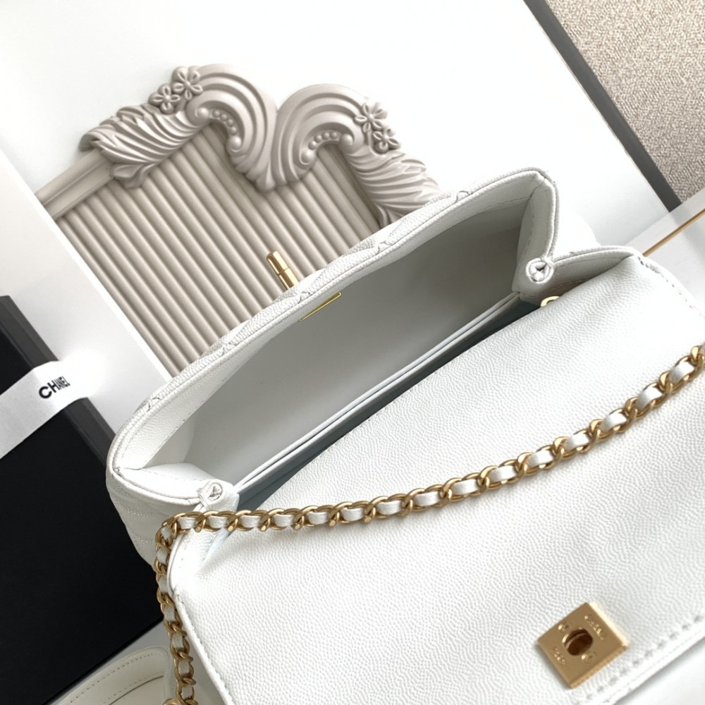 Chanel classic pure white diamond check medium Classic Flap chain bag Chanel classic pure white diamond check medium Classic Flap chain bag