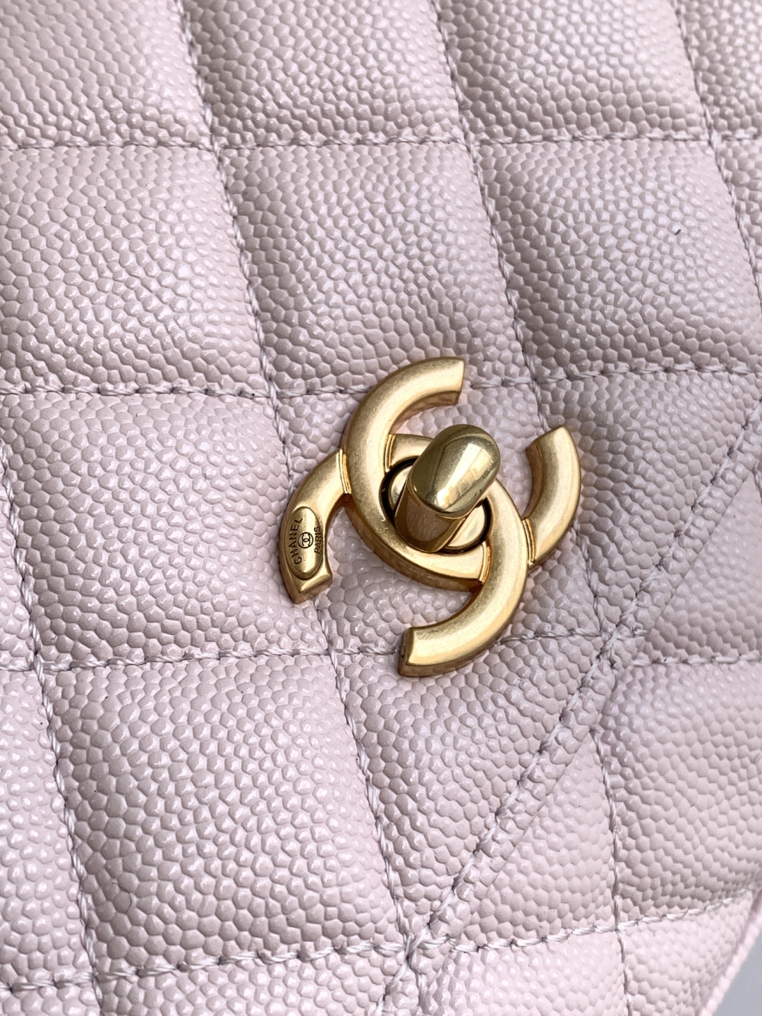 Chanel Classic Purple Pink Diamond Check Large Classic Flap Chain Bag Chanel Classic Purple Pink Diamond Check Large Classic Flap Chain Bag