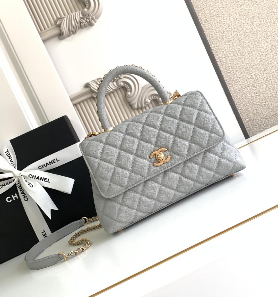 Chanel Classic Light Green Diamond Check Medium Classic Flap Chain Bag Chanel Classic Light Green Diamond Check Medium Classic Flap Chain Bag