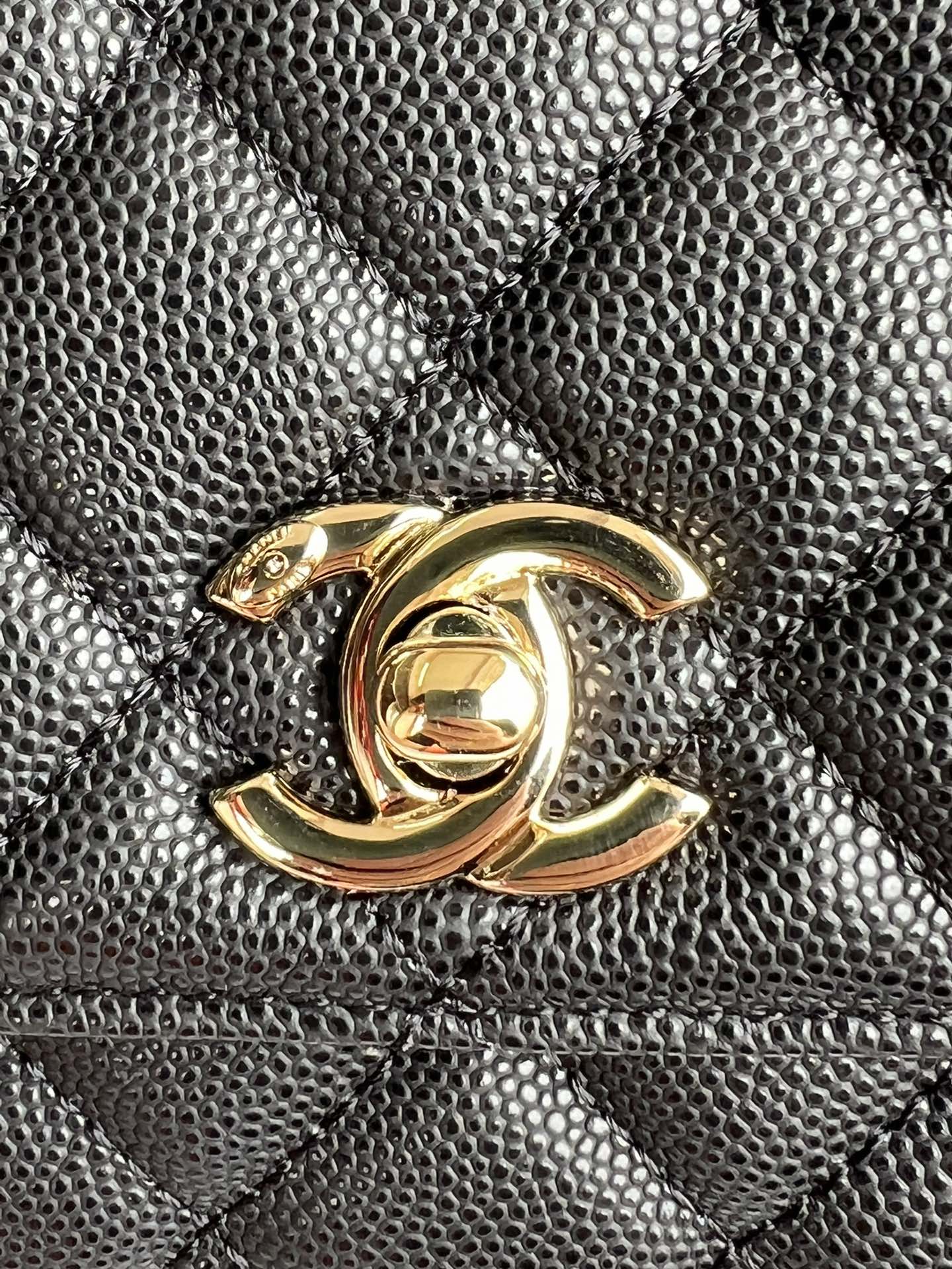 Chanel Classic Diamond Check Pure Black Medium Classic Flap Chain Bag Chanel Classic Diamond Check Pure Black Medium Classic Flap Chain Bag