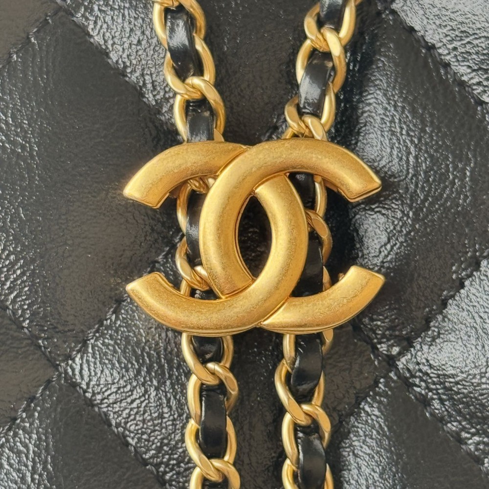 Chanel Black Classic Diamond Check Exquisite Hardware Chain Large 2.55 Handbag Chanel Black Classic Diamond Check Exquisite Hardware Chain Large 2.55 Handbag