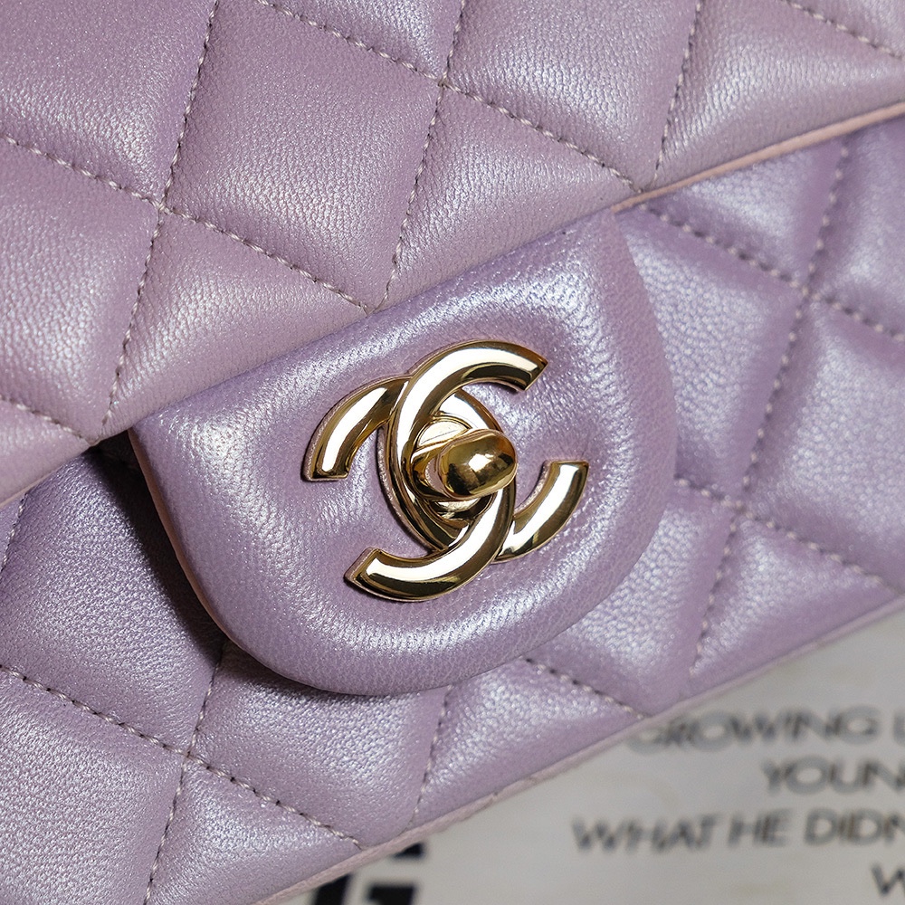 Chanel Purple Quilted Flap Chain Large Handbag Chanel Purple Quilted Flap Chain Large Handbag