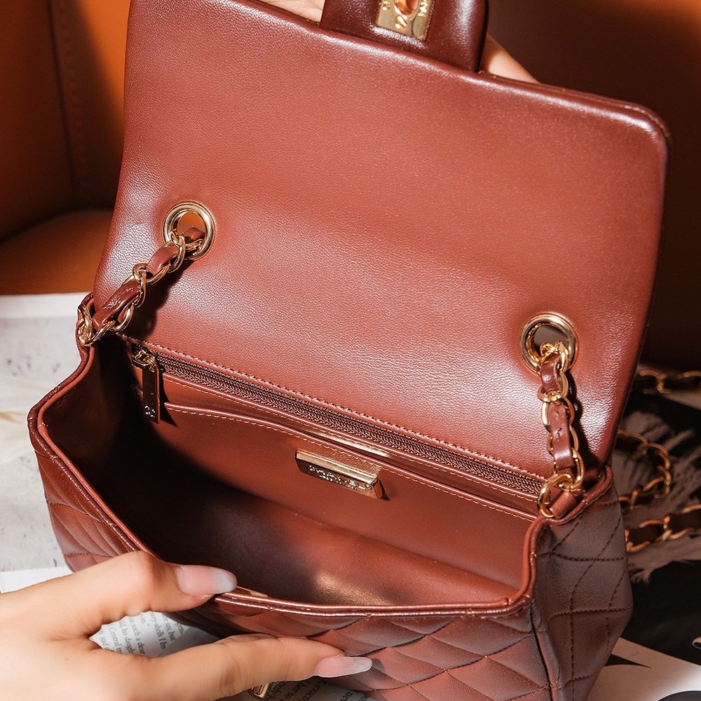 Chanel Honey Brown Diamond Check Flap Chain Small Handbag Chanel Honey Brown Diamond Check Flap Chain Small Handbag