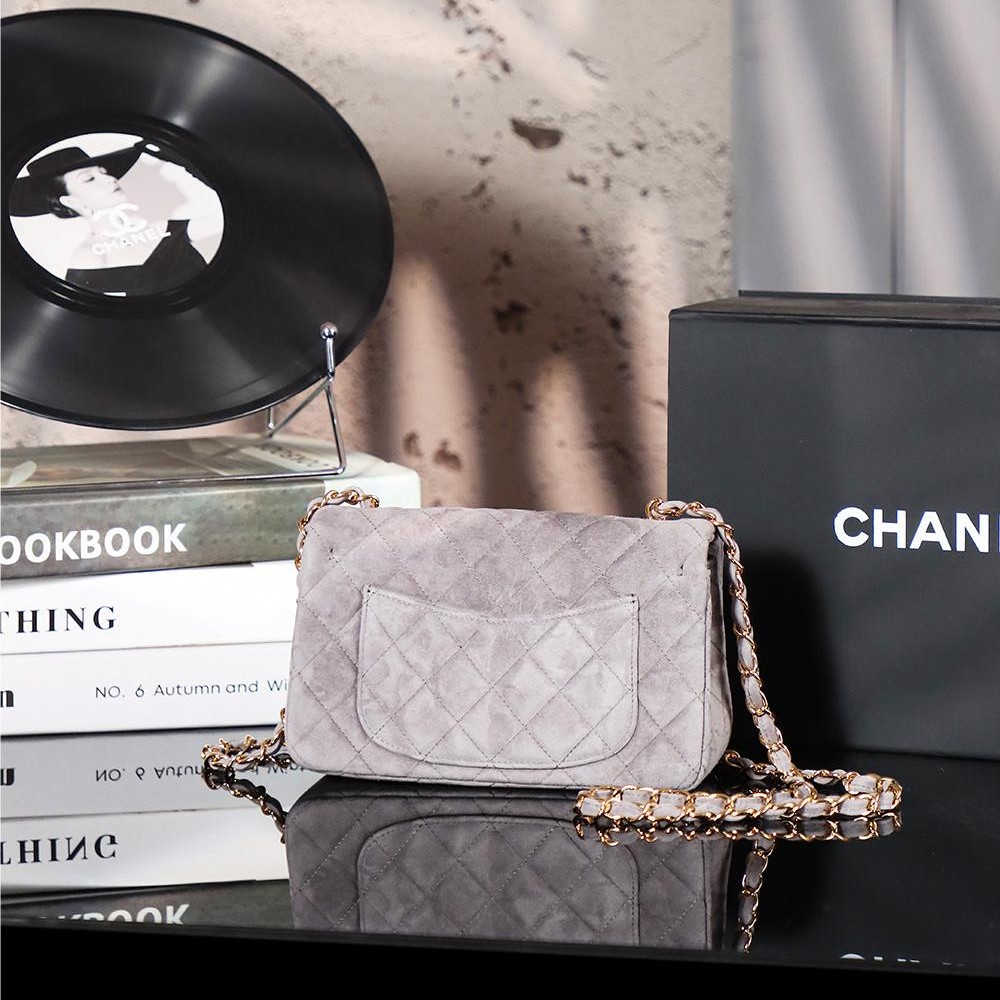 Chanel classic derivative dark purple suede small handbag 2.55 Chain Bag Chanel classic derivative dark purple suede small handbag 2.55 Chain Bag