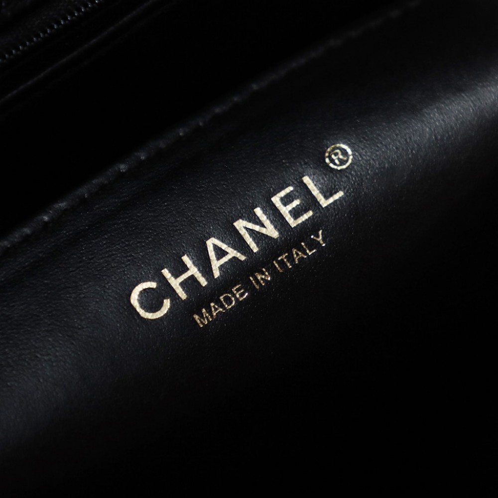Chanel Classic Flap Black Diamond Check Leather Bag Chanel Classic Flap Black Diamond Check Leather Bag