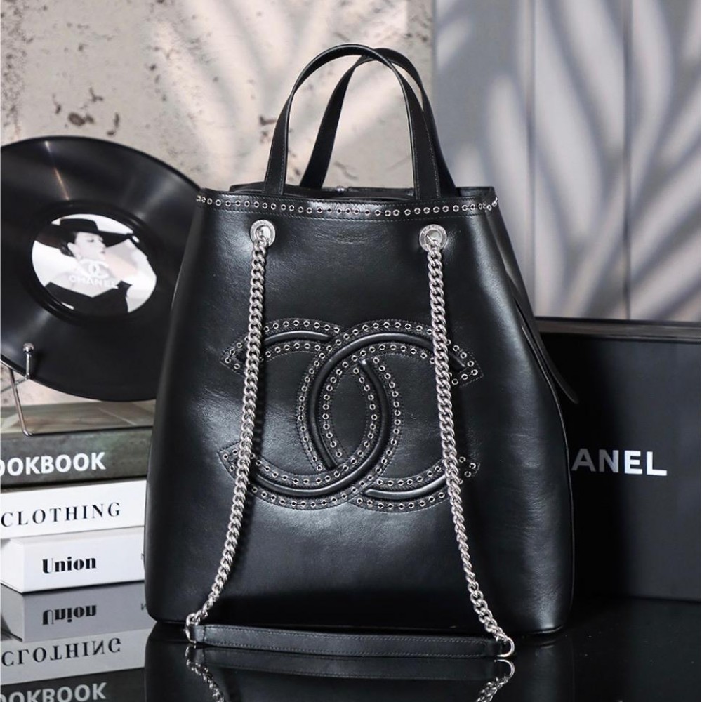 Chanel Classic Black Exquisite Leather Shoulder Chain Bag Chanel Classic Black Exquisite Leather Shoulder Chain Bag
