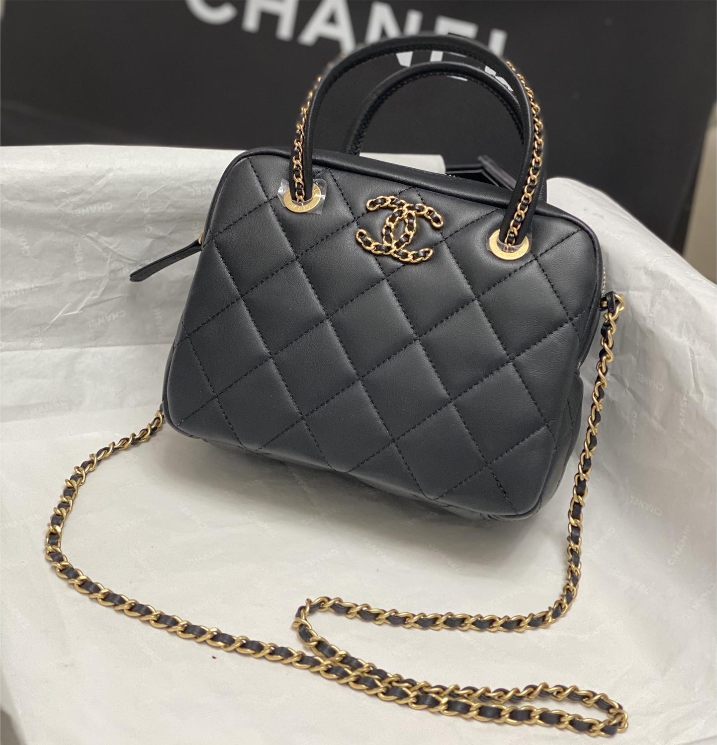 Chanel Classic Flap Diamond Check Black Leather Small Chain Bag Chanel Classic Flap Diamond Check Black Leather Small Chain Bag