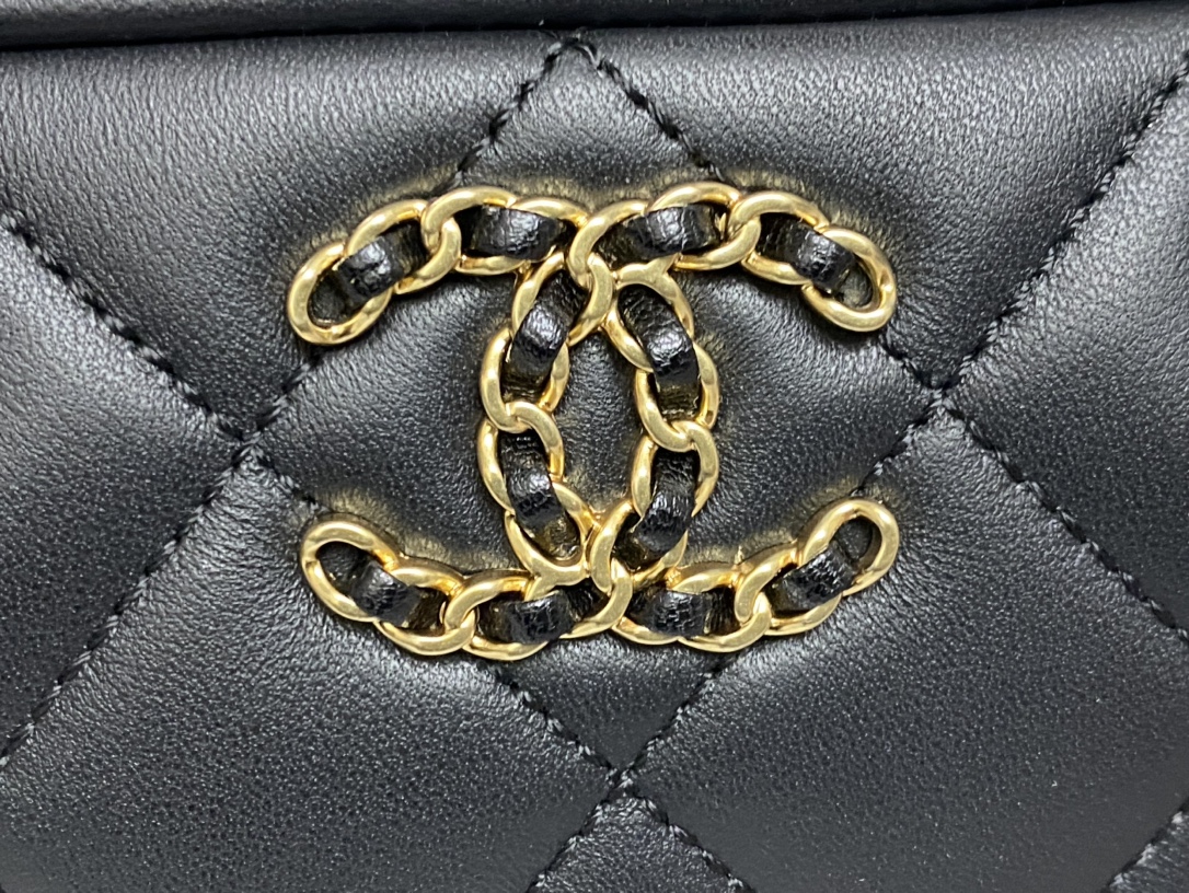 Chanel Classic Flap Diamond Check Black Leather Small Chain Bag Chanel Classic Flap Diamond Check Black Leather Small Chain Bag
