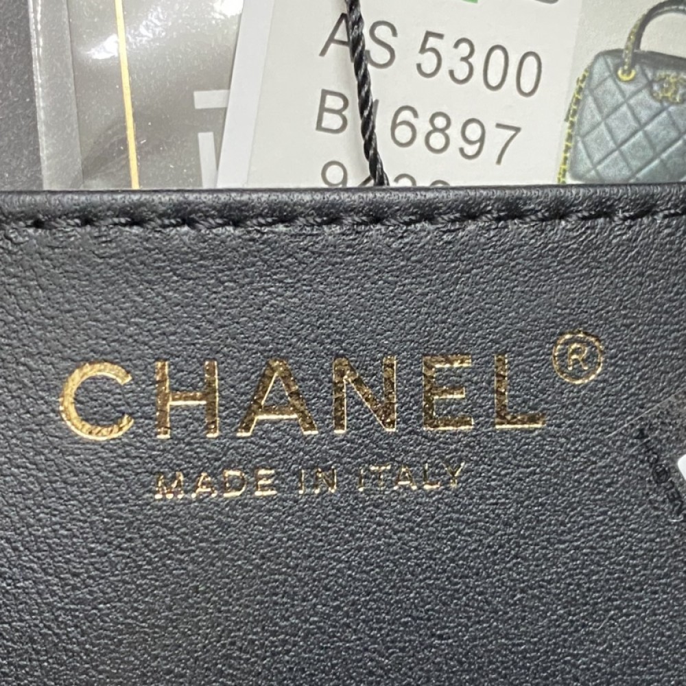 Chanel Classic Flap Diamond Check Black Leather Small Chain Bag Chanel Classic Flap Diamond Check Black Leather Small Chain Bag