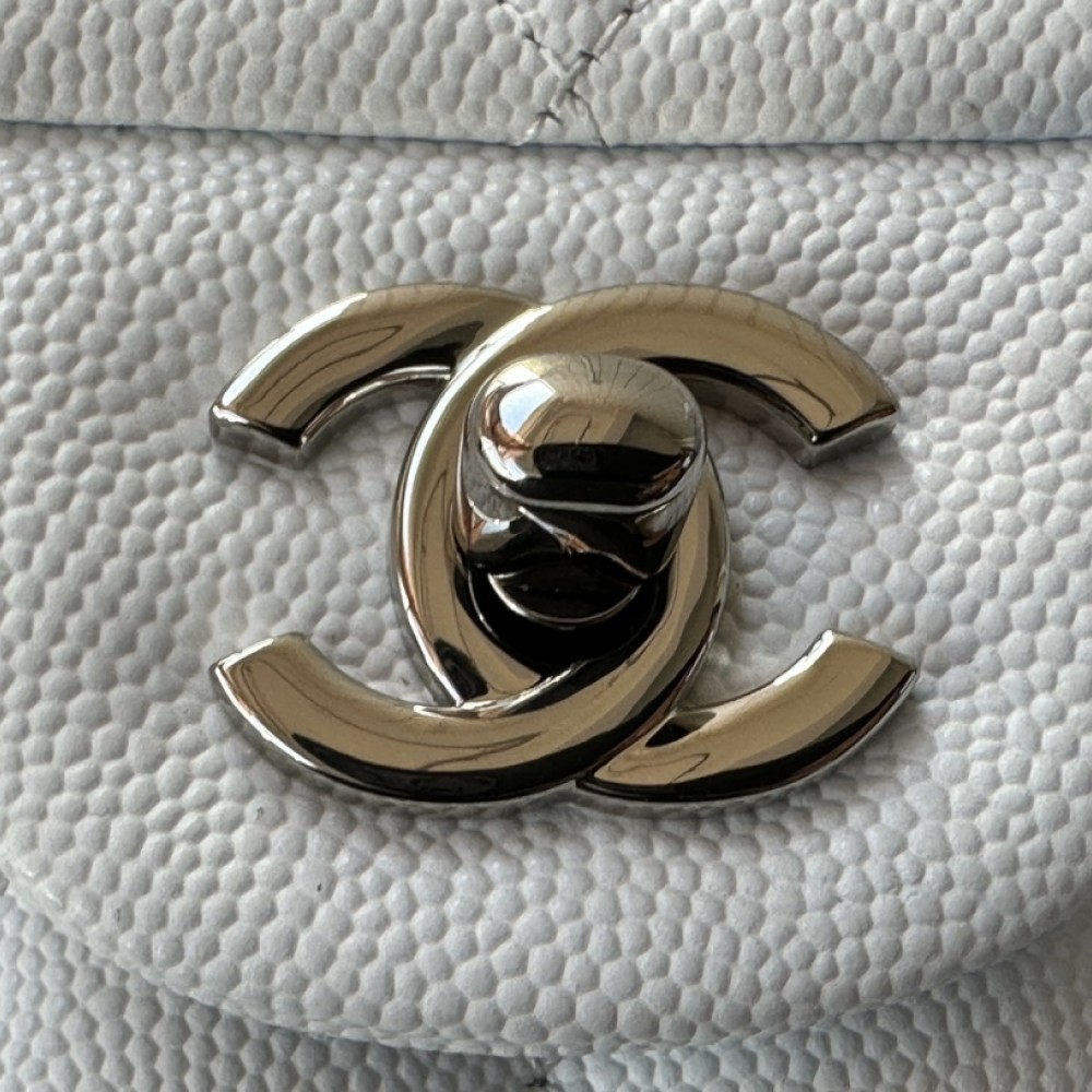 Chanel Classic Flap Diamond Check Pure White Leather Small Silver Chain Bag Chanel Classic Flap Diamond Check Pure White Leather Small Silver Chain Bag