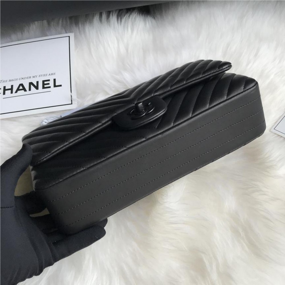 Chanel Boy Classic Flap Pure Black Leather Chain Bag Chanel Boy Classic Flap Pure Black Leather Chain Bag