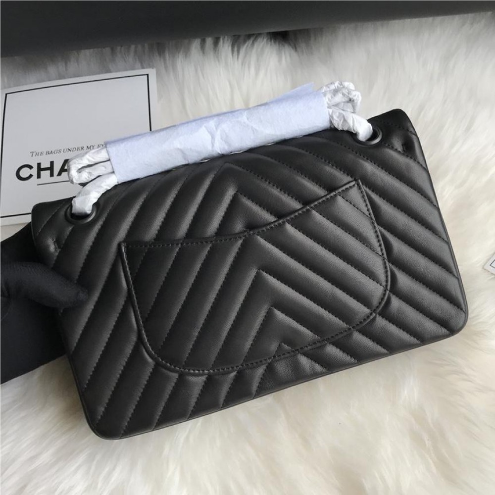 Chanel Boy Classic Flap Pure Black Leather Chain Bag Chanel Boy Classic Flap Pure Black Leather Chain Bag